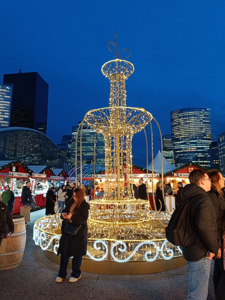 Christmas in Paris 2025: La Defence