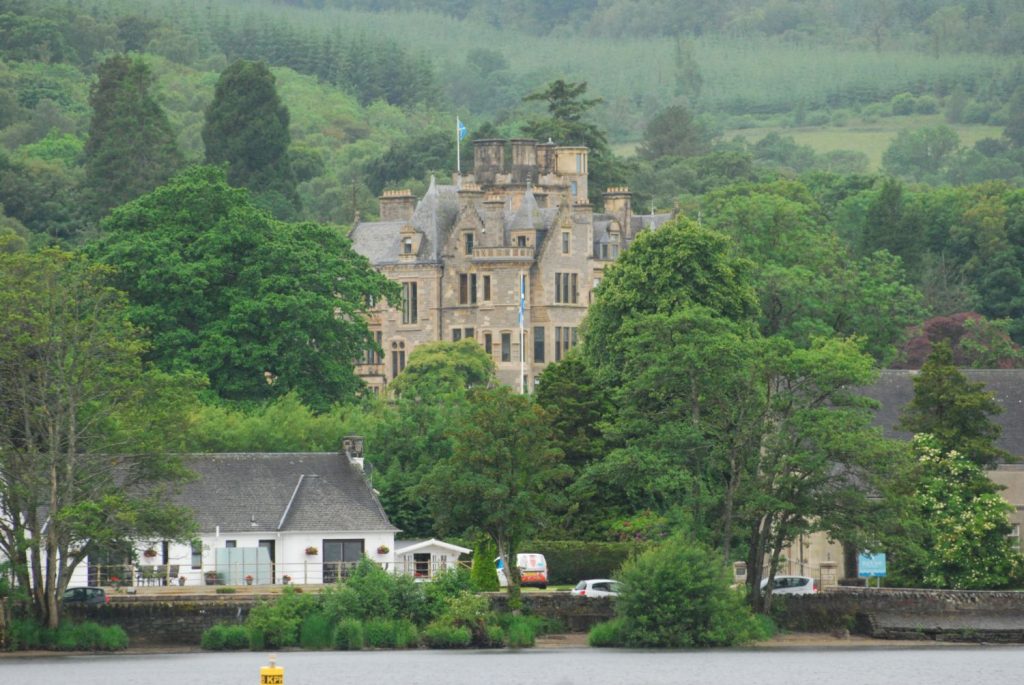 Day Tour to Loch Lomond and Stirling